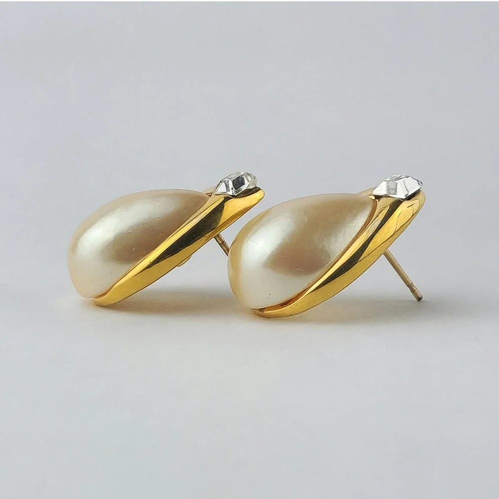 Vintage Richelieu Faux‎ Pearl Teardrop Stud Earrings Gold Tone Rhinestone